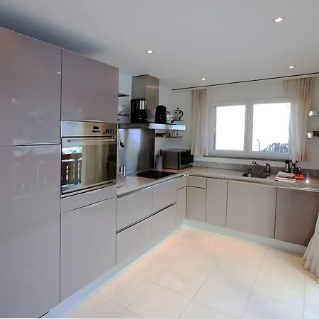 Cornelia Διαμέρισμα *