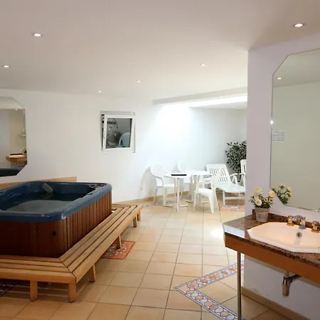 Cornelia * サース フェー